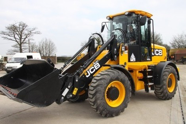 Фронтальный погрузчик JCB 416 HT
