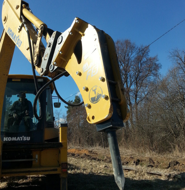 Аренда колесного экскаватора с гидромолотом Komatsu 170